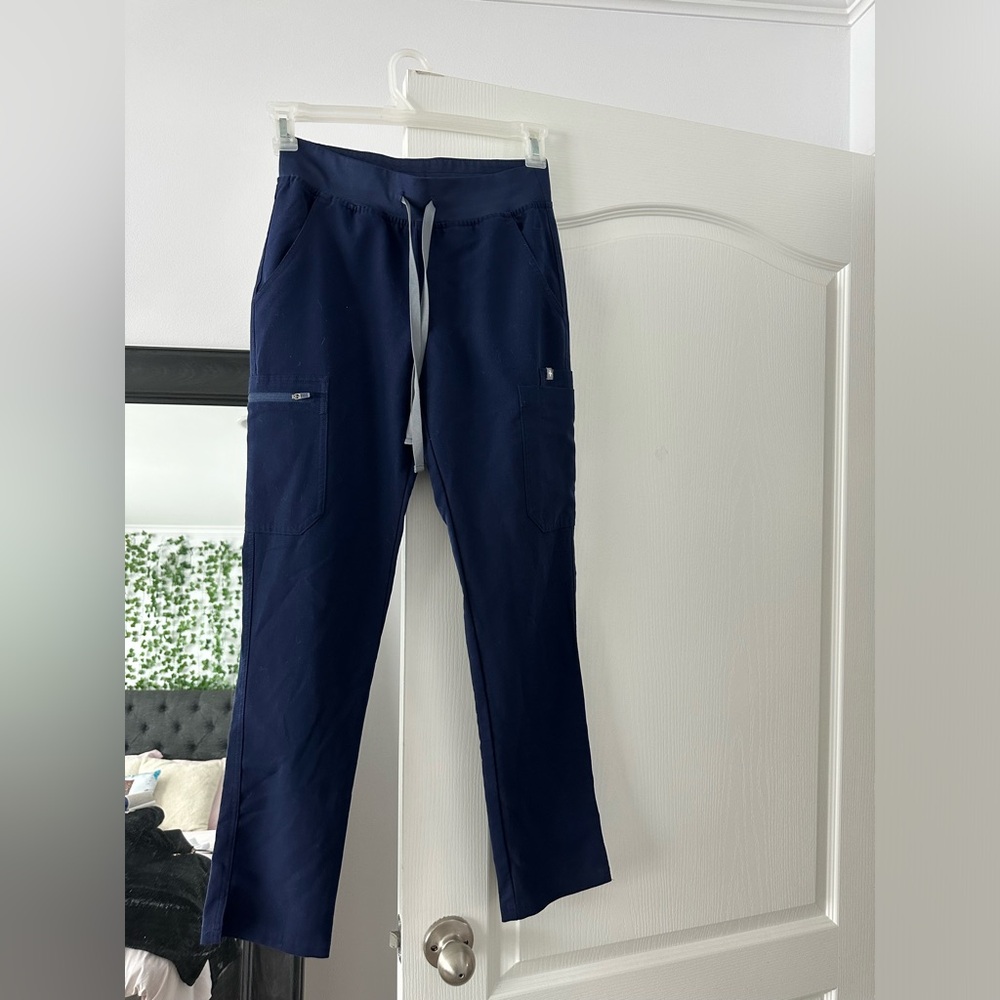 Figs xs navy blue straight leg pants